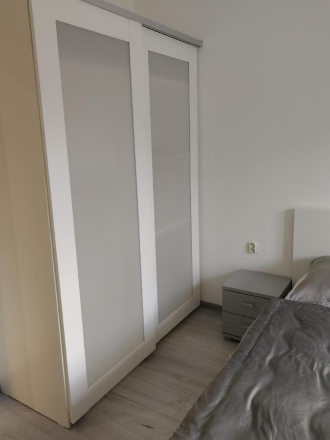 Apartman "K Vystavisku" Lägenhet Trenčín Exteriör bild